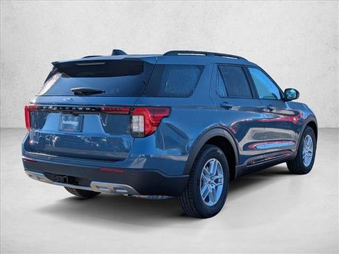 New 2026 Ford Explorer Active w/ Active Comfort Package image 8