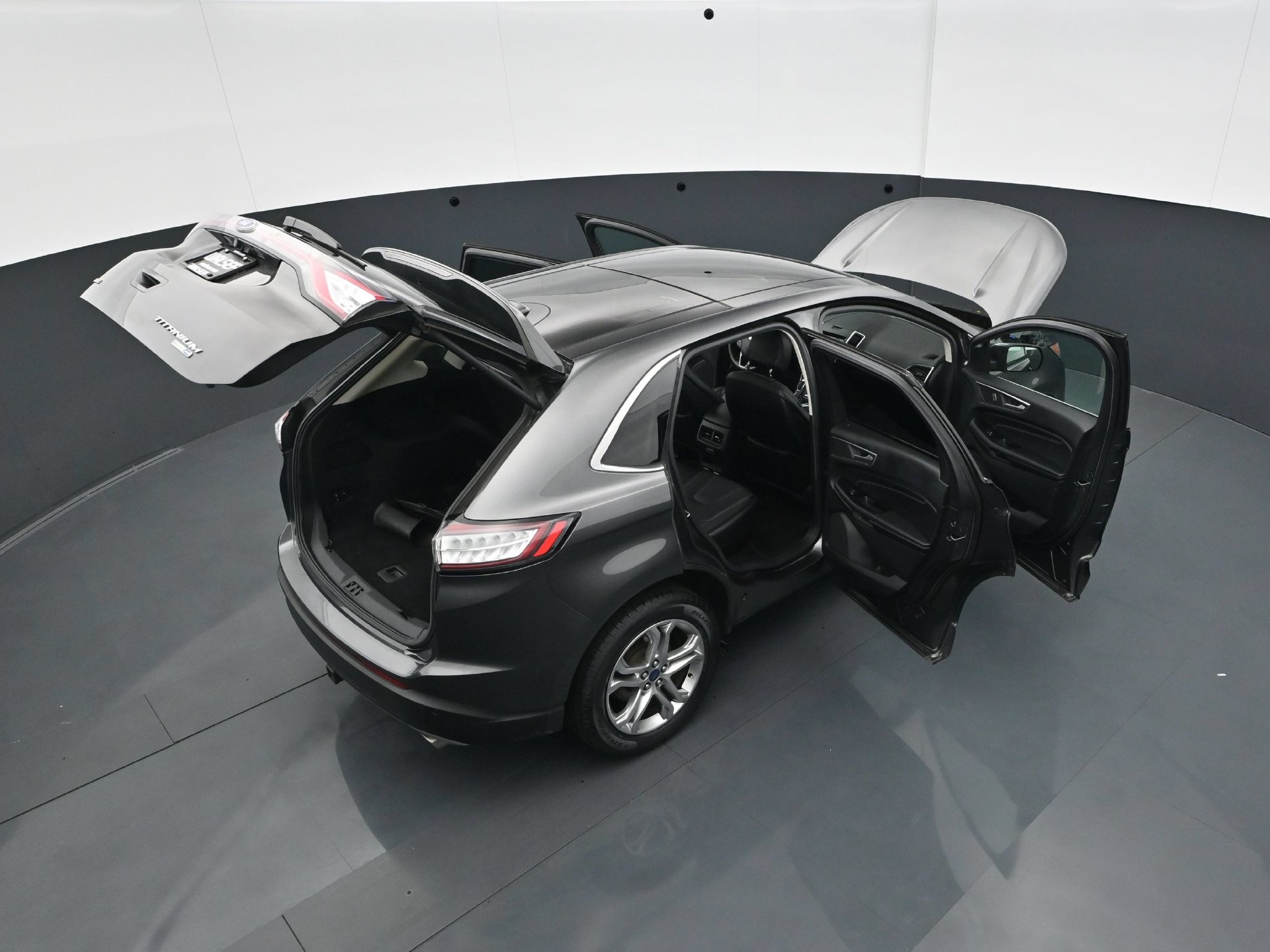 Used 2015 Ford Edge Titanium w/ Equipment Group 301A AWD/4WD image 41