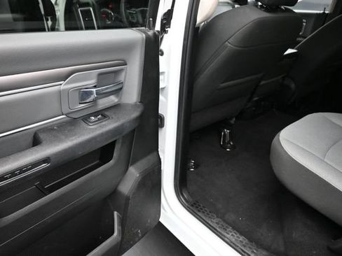 Used 2023 RAM 1500 Classic SLT w/ Electronics Group AWD/4WD image 19