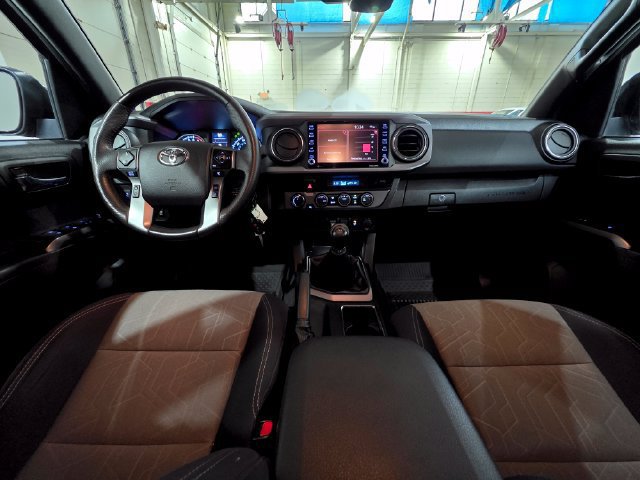 Used 2021 Toyota Tacoma TRD Off-Road AWD/4WD image 14