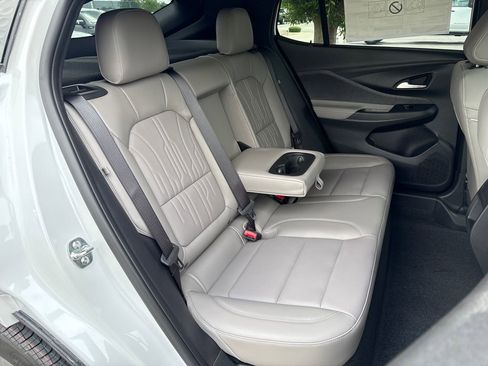 New 2026 Buick Envista Avenir FWD image 37