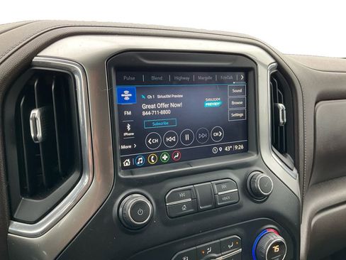 Used 2021 Chevrolet Silverado 1500 LT Trail Boss w/ Convenience Package II image 12