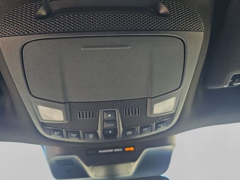 Used 2024 Ford Expedition Limited image 25