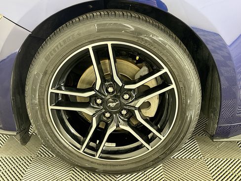 Used 2020 Ford Mustang Premium RWD image 33