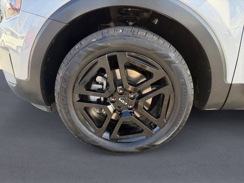 Used 2024 Kia Telluride EX X-Line image 9