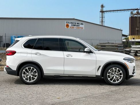 Used 2019 BMW X5 xDrive40i w/ Premium Package 2 AWD/4WD image 10