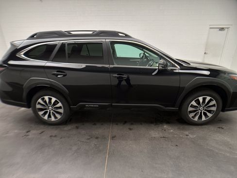 Used 2023 Subaru Outback Limited AWD/4WD image 9