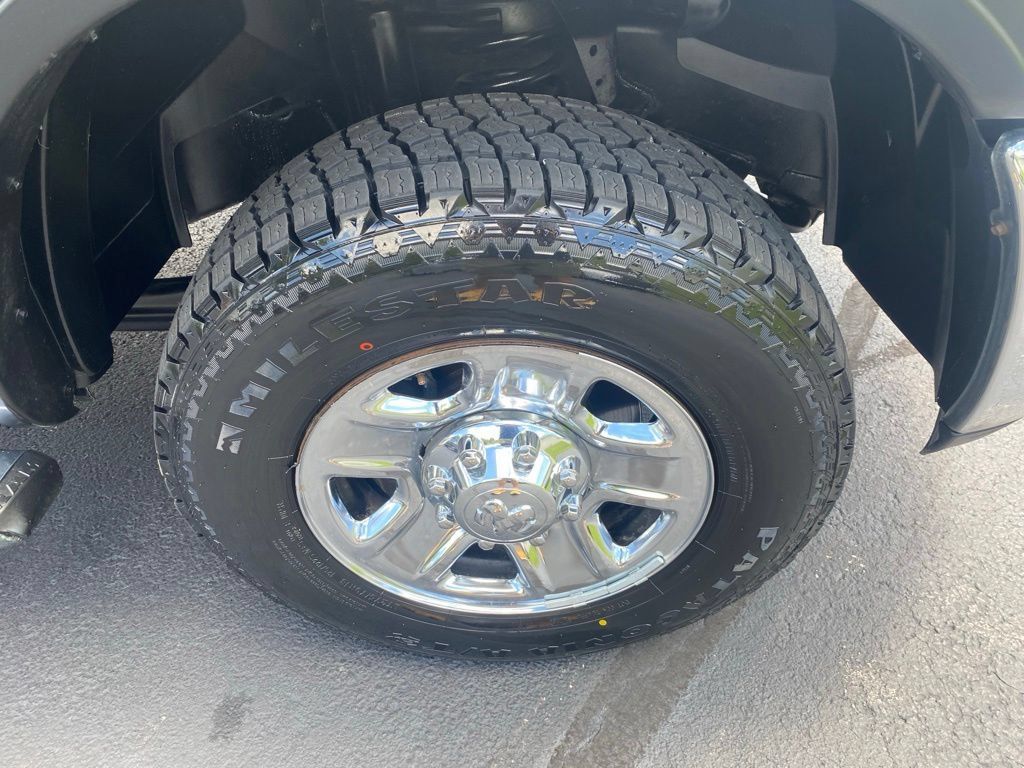 Used 2018 RAM 2500 Tradesman w/ Chrome Appearance Group AWD/4WD image 29