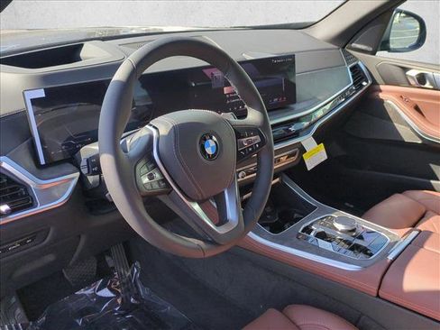 Used 2026 BMW X5 sDrive40i w/ Climate Comfort Package RWD image 3