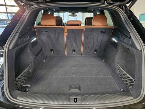 Used 2023 Audi Q5 2.0T Premium w/ Convenience Package image 15