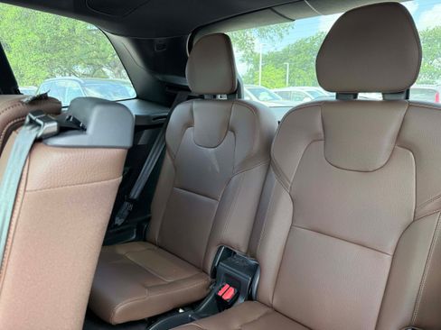 Certified 2024 Volvo XC90 T8 Plus AWD/4WD image 12
