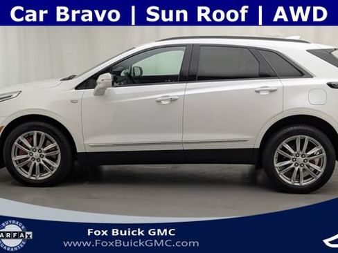 Certified 2023 Cadillac XT5 Sportv w/ LPO, Floor Liner Package AWD/4WD image 9