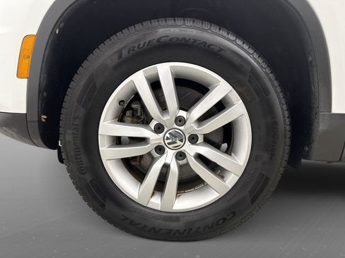 Used 2017 Volkswagen Tiguan S AWD/4WD image 23