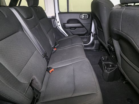 Used 2023 Jeep Wrangler Sahara image 23