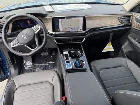 New 2025 Volkswagen Atlas SEL image 15