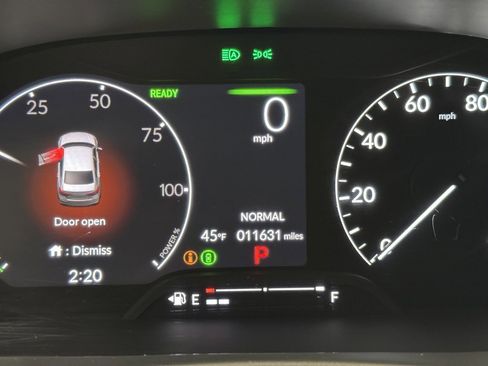 Used 2025 Honda Civic FWD Hybrid Sedan image 29