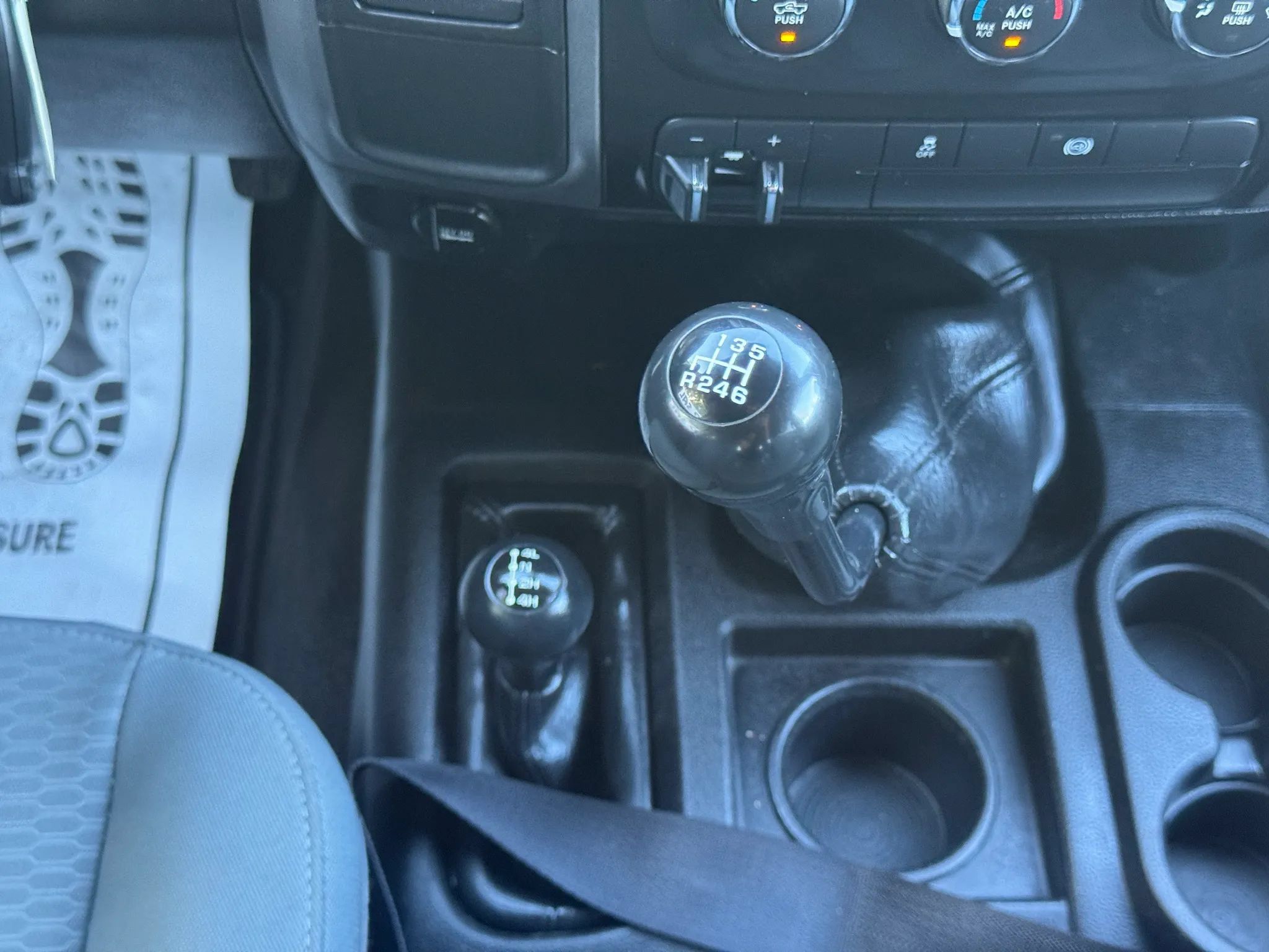 Used 2018 RAM 2500 Tradesman w/ Chrome Appearance Group AWD/4WD image 27