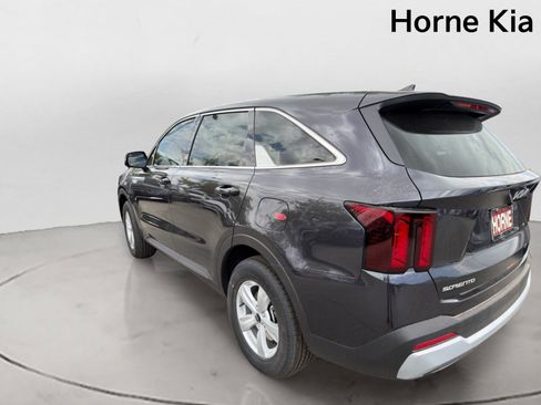 New 2026 Kia Sorento LX FWD image 5