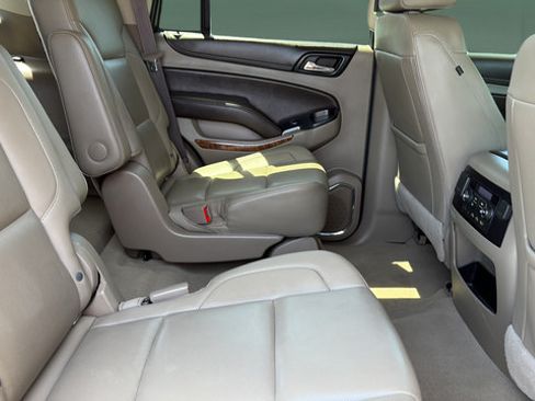 Used 2019 Chevrolet Tahoe Premier AWD/4WD image 27