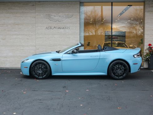Used 2017 Aston Martin V12 Vantage S image 9