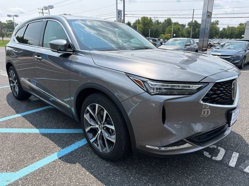 Used 2024 Acura MDX SH-AWD w/ Technology Package image 4