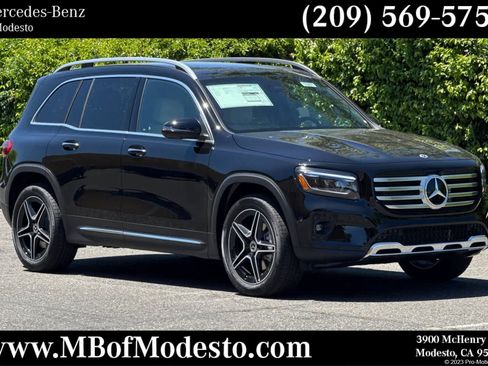 New 2026 Mercedes-Benz GLB 250 image 1