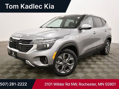 Certified 2024 Kia Seltos LX image 1