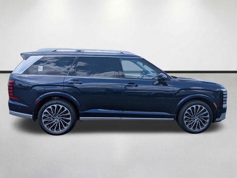 New 2026 Hyundai Palisade Calligraphy FWD image 3