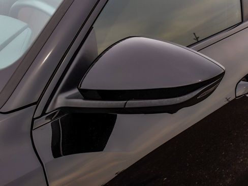 Used 2022 Audi e-tron Premium w/ Convenience Plus Package image 50