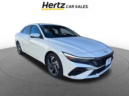 Used 2025 Hyundai Elantra Limited image 1