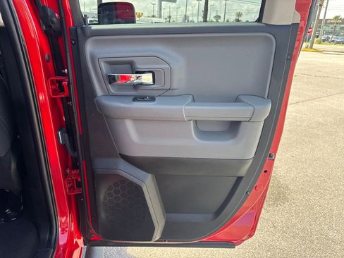 Used 2020 RAM 1500 Warlock AWD/4WD image 17