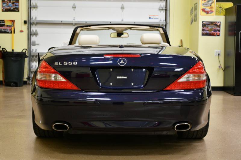 Used 2008 Mercedes-Benz SL 550 w/ P1 Pkg image 18