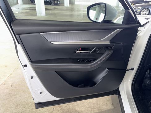 Used 2024 MAZDA CX-90 Plug-In Hybrid w/ Premium Plus image 17