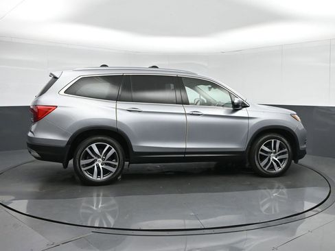 Used 2016 Honda Pilot Elite image 8