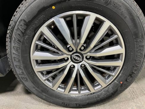 Used 2023 Nissan Armada SL image 41