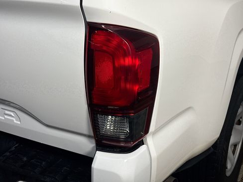 Used 2021 Toyota Tacoma SR RWD image 31
