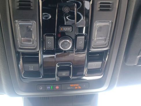 New 2026 Cadillac Escalade Platinum Sport w/ LPO, Floor Liner Package AWD/4WD image 26