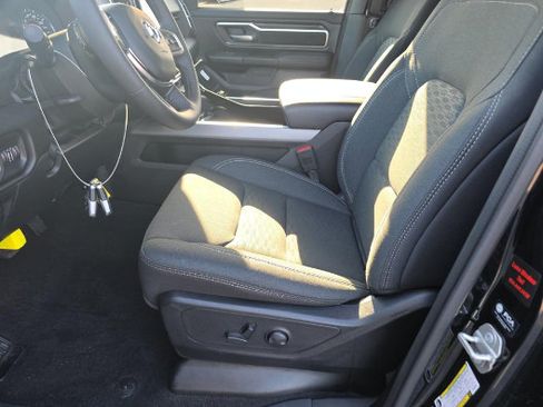 Used 2025 RAM 1500 Big Horn RWD image 7