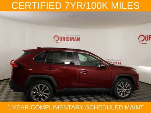 Used 2022 Toyota RAV4 XLE Premium AWD/4WD image 9