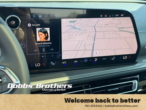 New 2026 Chevrolet Traverse LT w/ Sun and Wheel Package FWD image 25