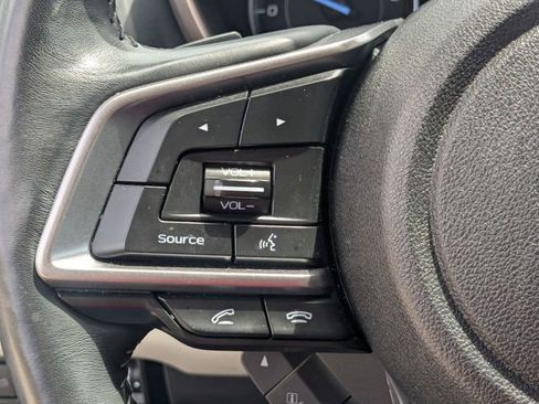Used 2022 Subaru Ascent Touring AWD/4WD image 16