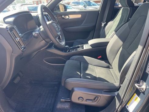New 2026 Volvo XC40 B5 Ultra w/ Protection Package Premier AWD/4WD image 25
