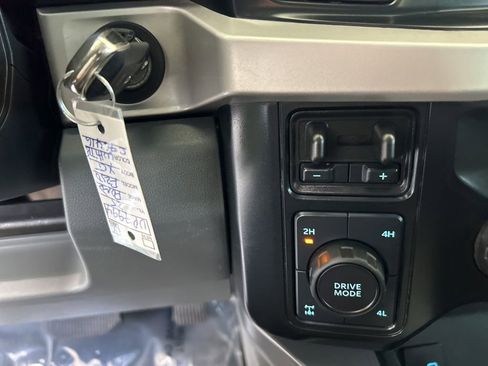 Used 2025 Ford F250 XLT w/ FX4 Off-Road Package AWD/4WD image 50