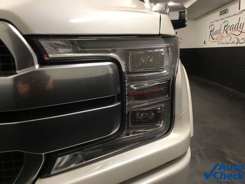 Used 2019 Ford F150 Platinum w/ Equipment Group 701A Luxury AWD/4WD image 21