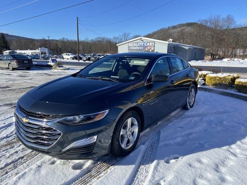 Used 2020 Chevrolet Malibu LS image 3