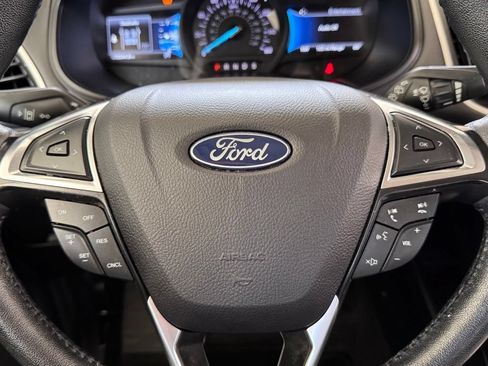 Used 2024 Ford Edge SEL AWD/4WD image 6