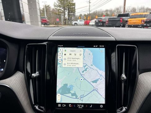 Used 2025 Volvo XC60 B5 Plus w/ Protection Package Premier image 22