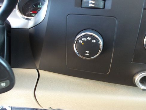 Used 2011 Chevrolet Silverado 1500 LT w/ Regional Value Package image 24