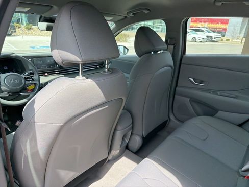 New 2026 Hyundai Elantra SE FWD image 12