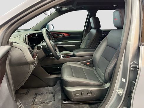 Used 2025 Chevrolet Traverse Z71 w/ Driver Confidence Package AWD/4WD image 21